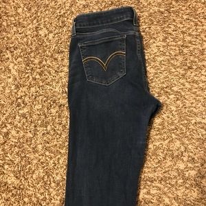 Women’s Levi’s Dark Wash Skinny Jeans